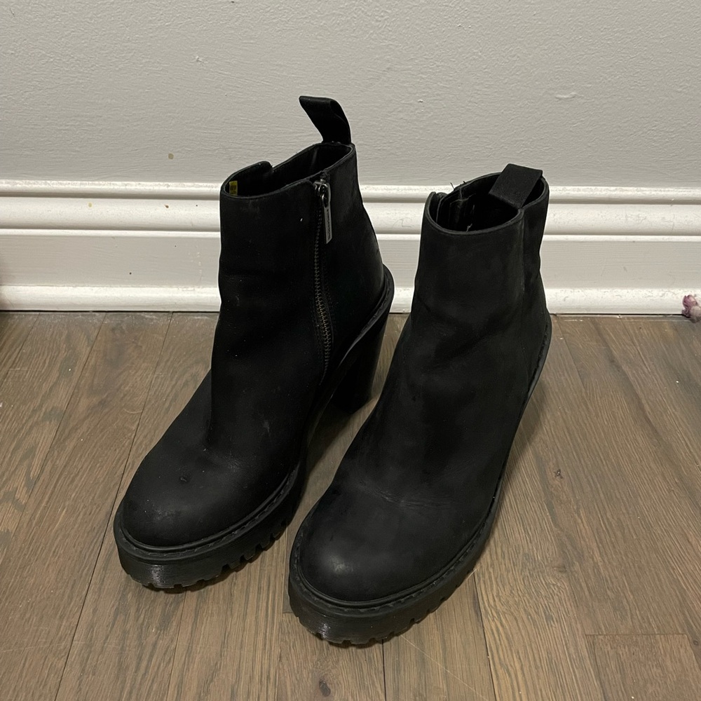 Doc Martens 3” heel barley Worn.